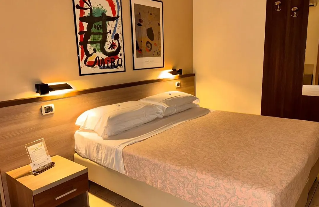 Hotel Armando' S-1